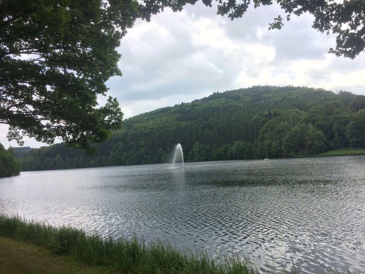 Blick In Die Suedeifel Biersdorf Exteriér fotografie